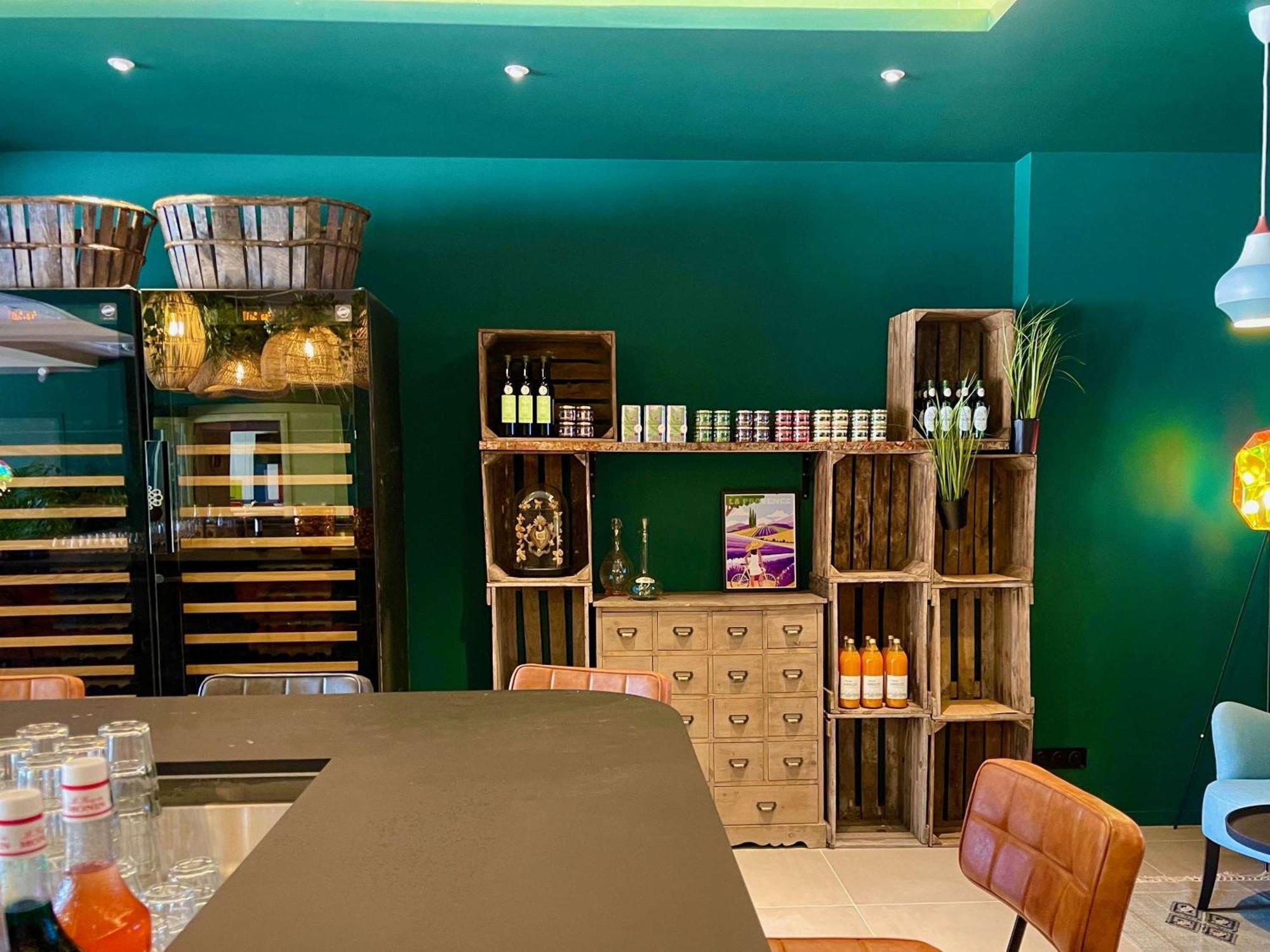 Aparthotel Adagio Access Porte De Camargue Сен-Мартен-де-Кро Екстер'єр фото