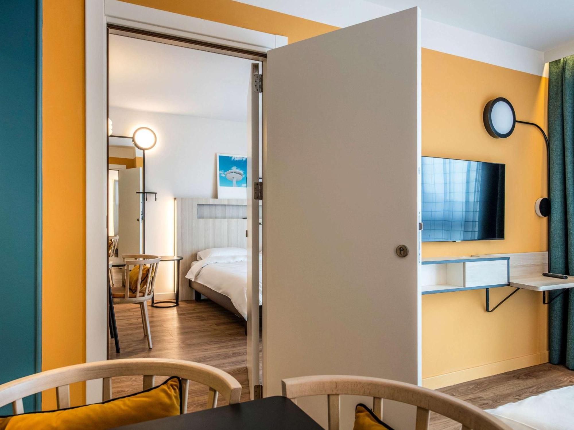 Aparthotel Adagio Access Porte De Camargue Сен-Мартен-де-Кро Екстер'єр фото