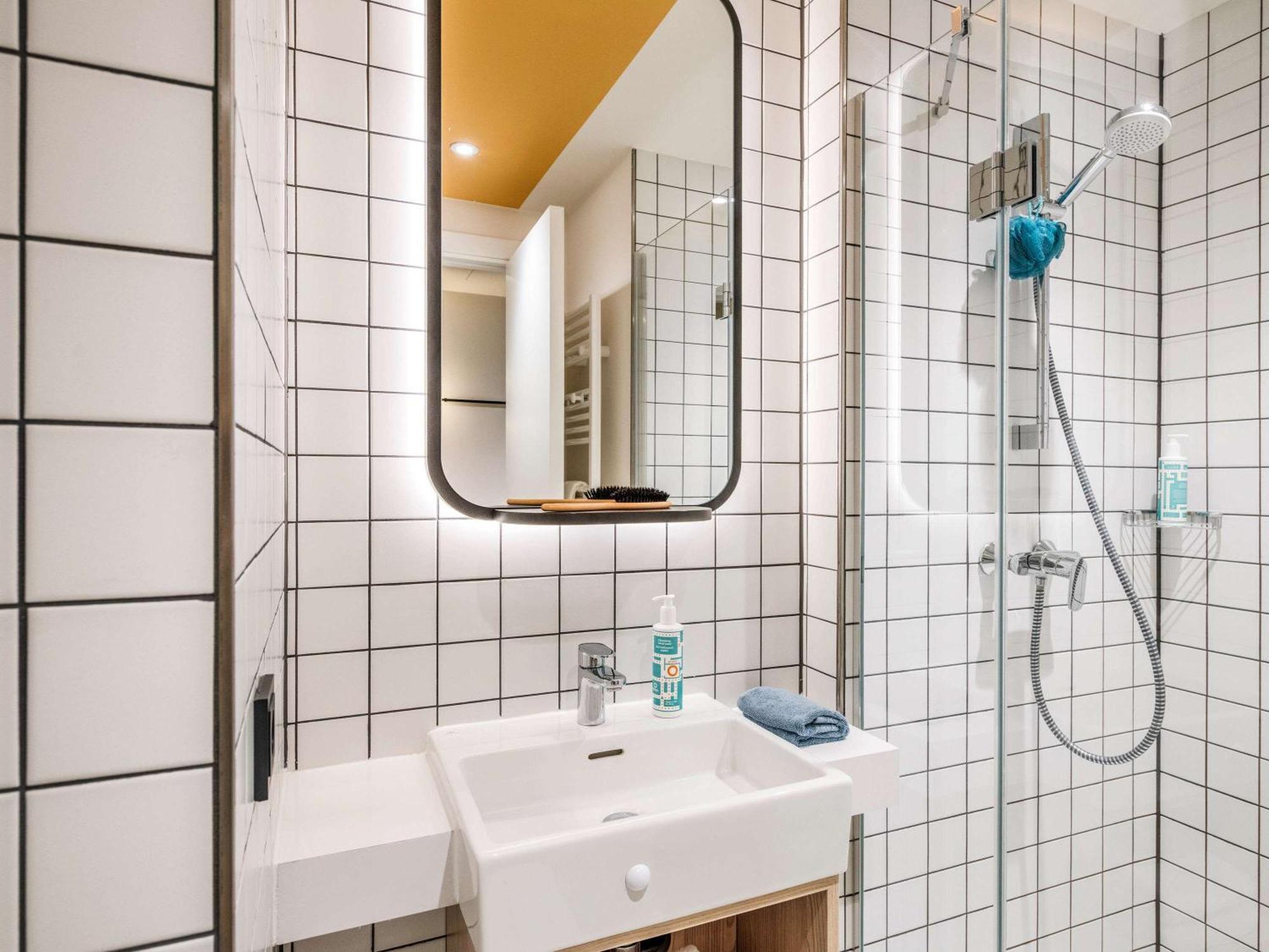 Aparthotel Adagio Access Porte De Camargue Сен-Мартен-де-Кро Екстер'єр фото