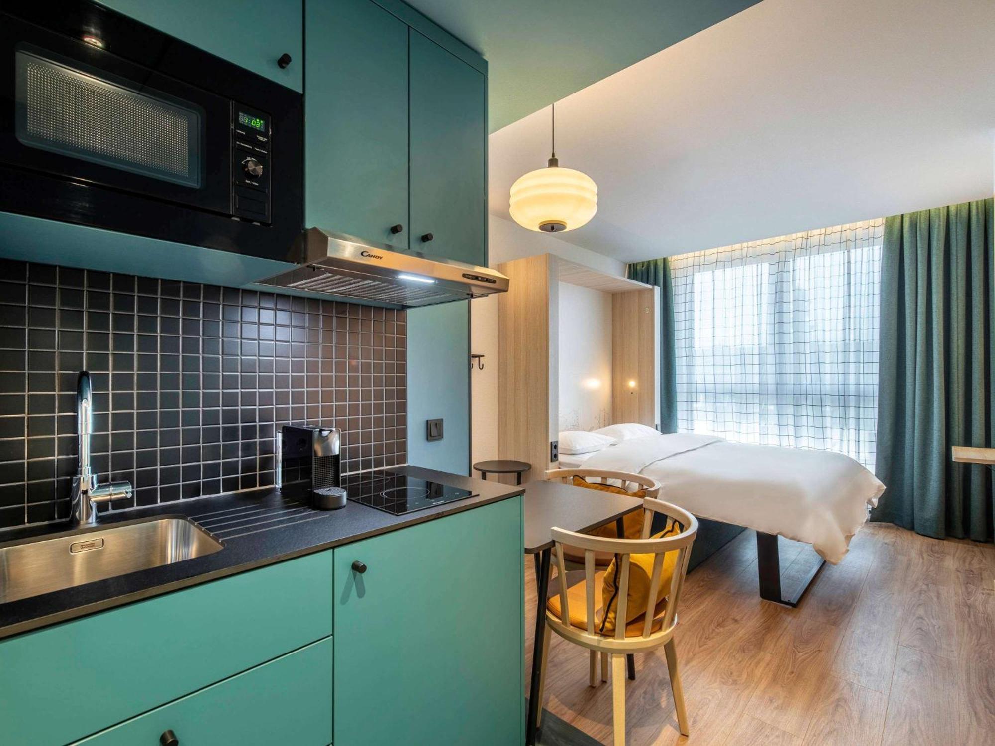Aparthotel Adagio Access Porte De Camargue Сен-Мартен-де-Кро Екстер'єр фото