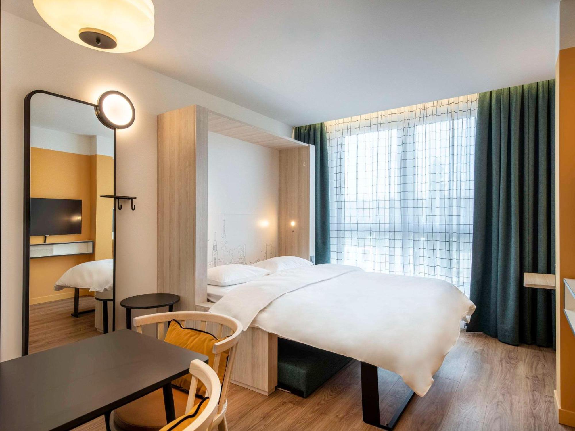 Aparthotel Adagio Access Porte De Camargue Сен-Мартен-де-Кро Екстер'єр фото